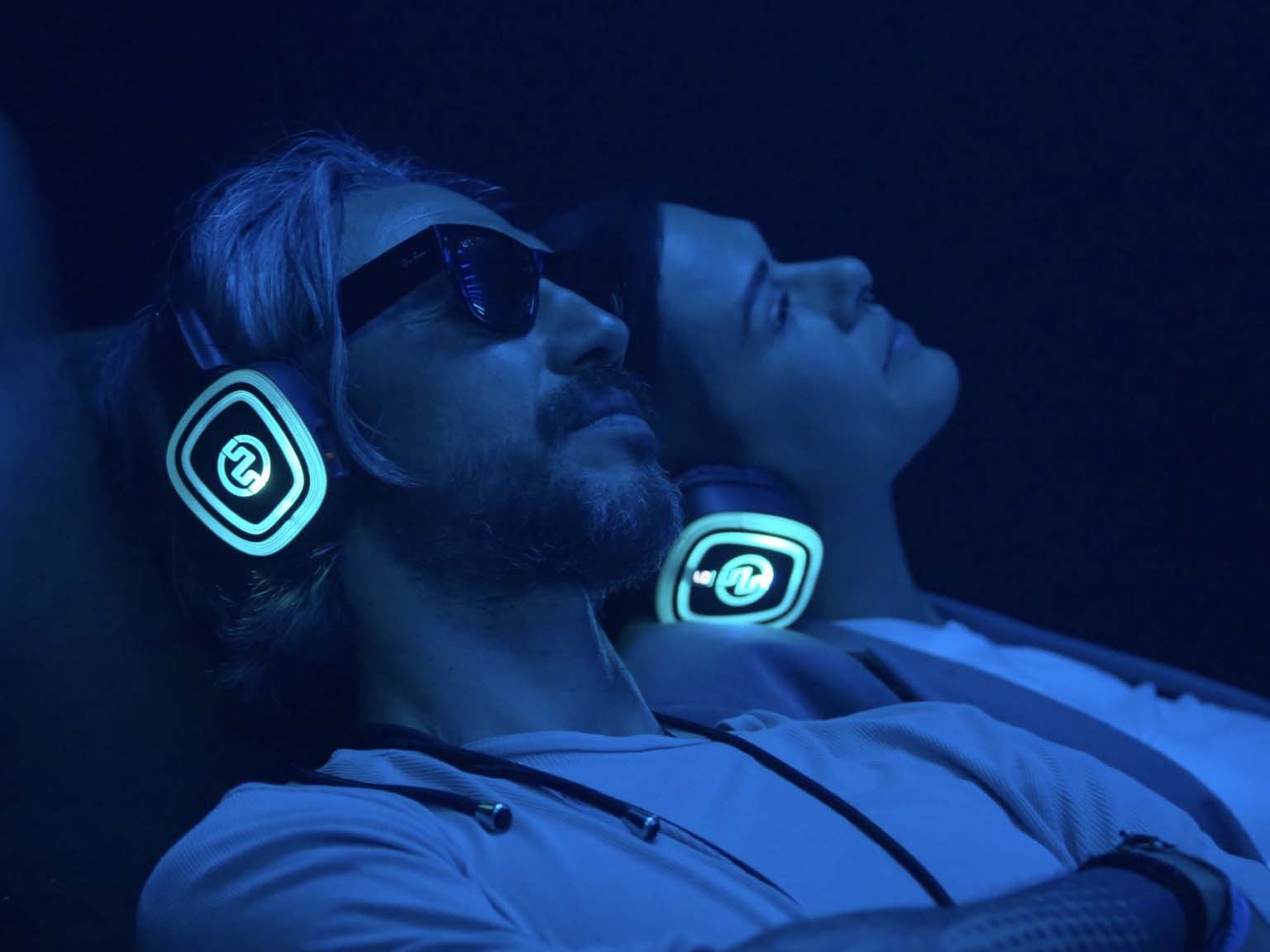 Bright Festival de Florencia con instalaciones audiovisuales y auriculares inalámbricos